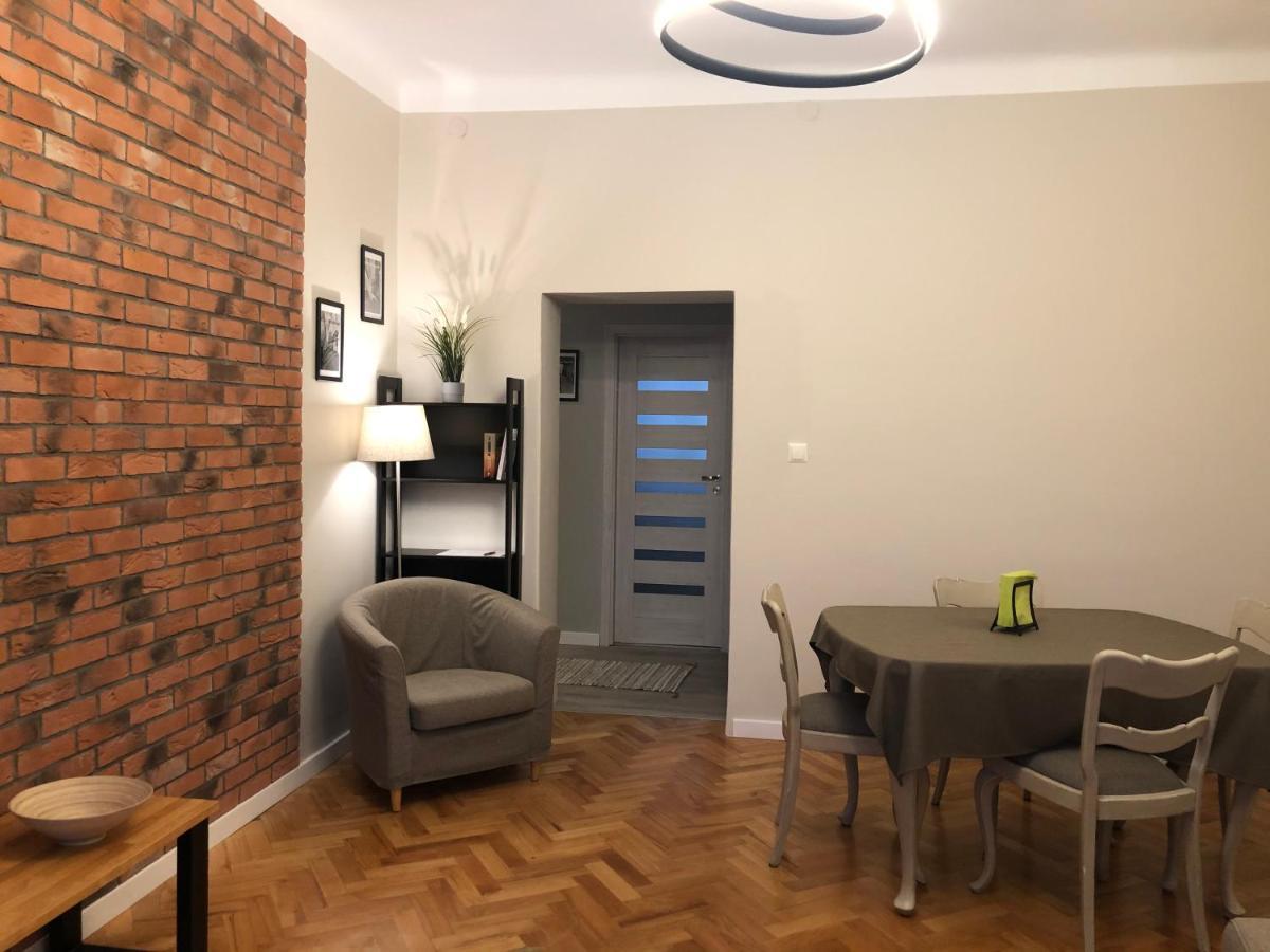 Zamkowy Apartament ลูบลิน ภายนอก รูปภาพ