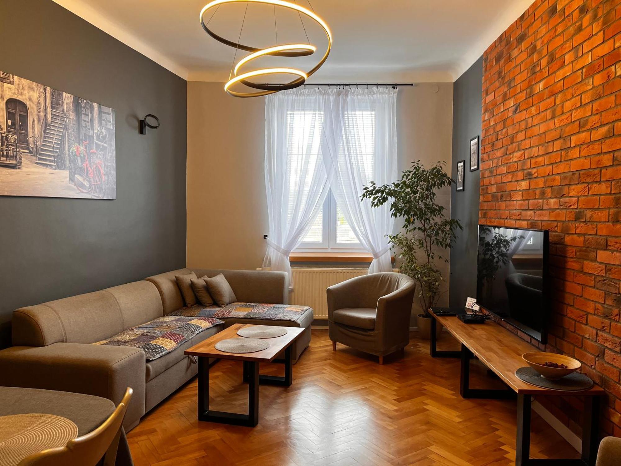 Zamkowy Apartament ลูบลิน ภายนอก รูปภาพ